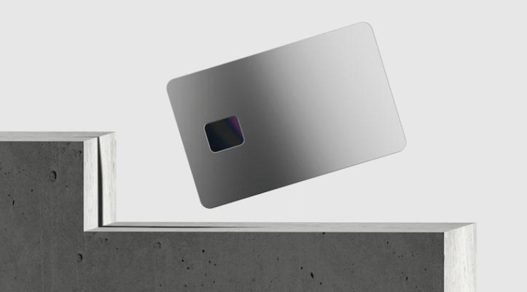 6 Advantages of Carrying a Metal Card for Professionals